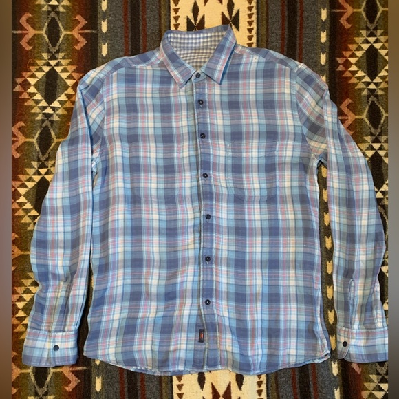 Faherty Reversible button down - Picture 2 of 9